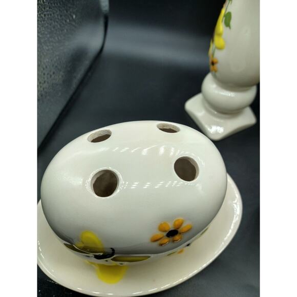 Vintage Ceramic 4 Piece Bathroom Vanity Set Butterfly Daisy Yellow Orange 1980's - Picture 5 of 16